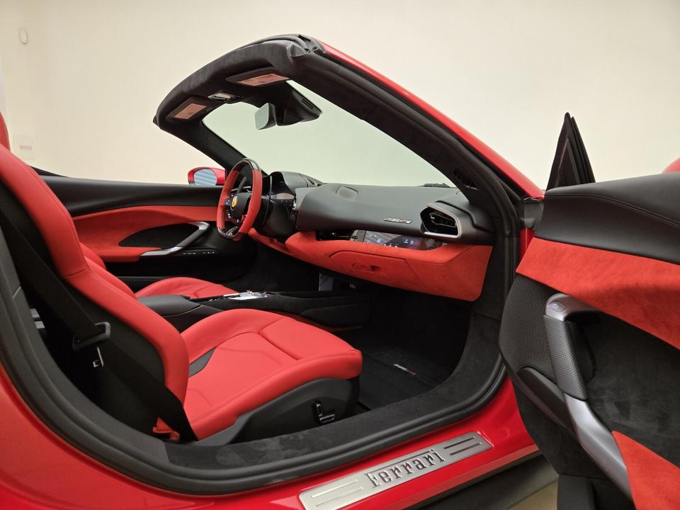 2024 Ferrari 296 GTS