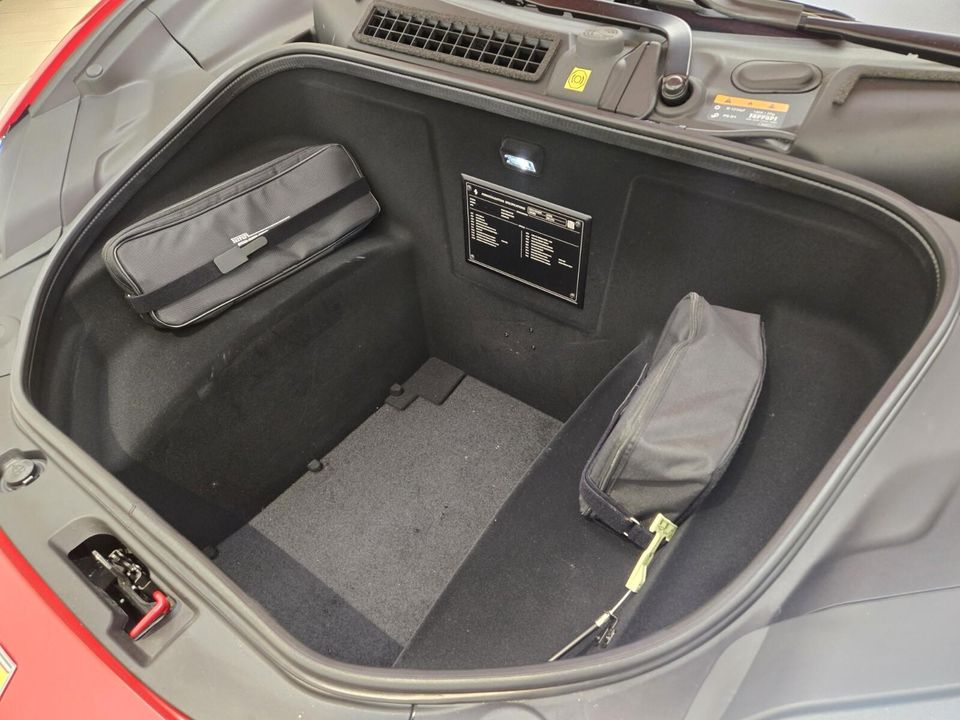 2024 Ferrari 296 GTS