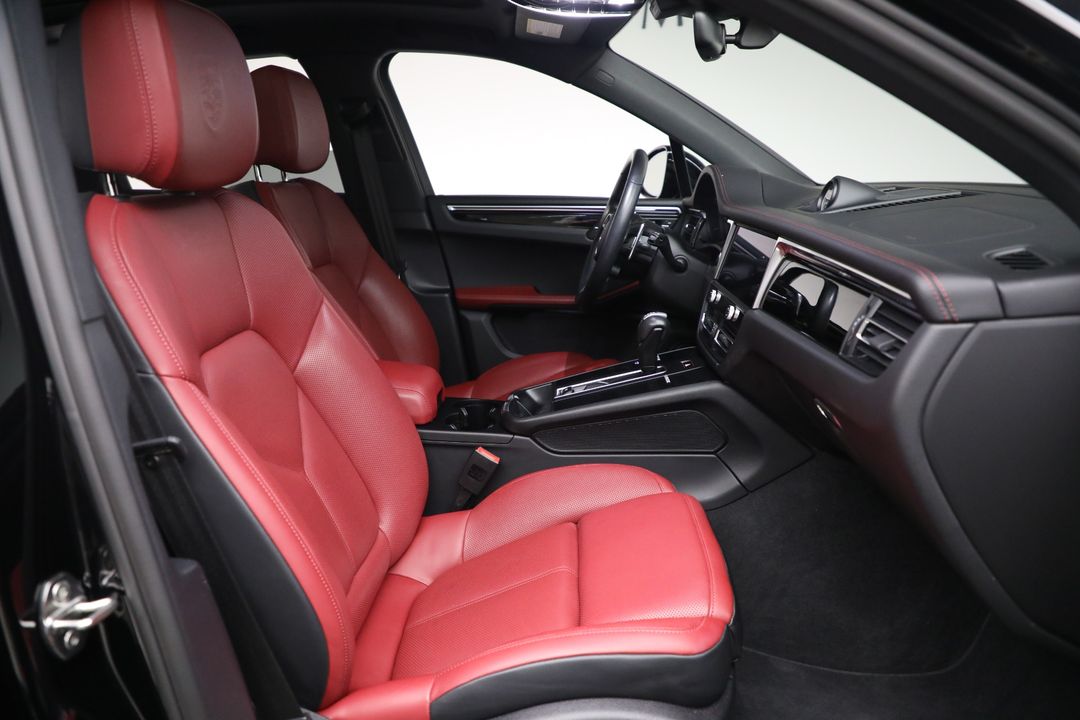 2024 Porsche Macan S
