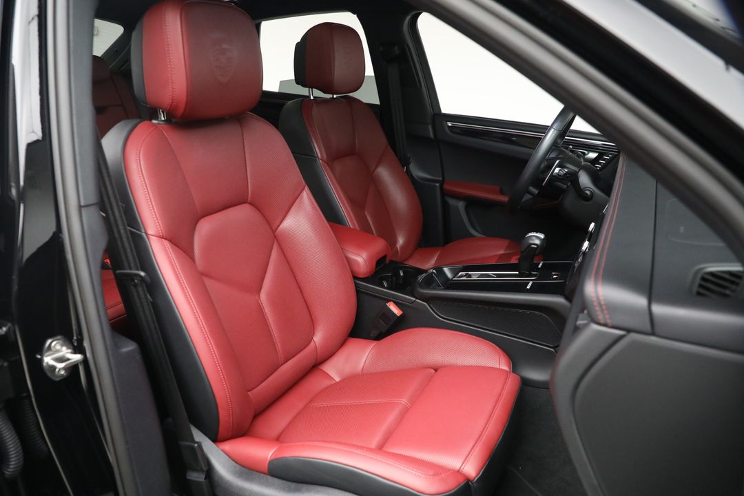 2024 Porsche Macan S