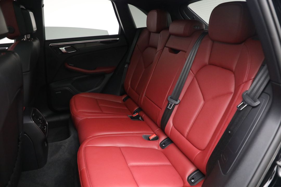 2024 Porsche Macan S
