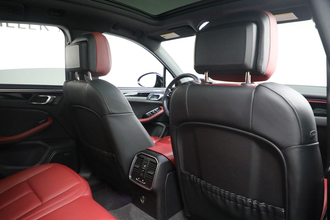 2024 Porsche Macan S