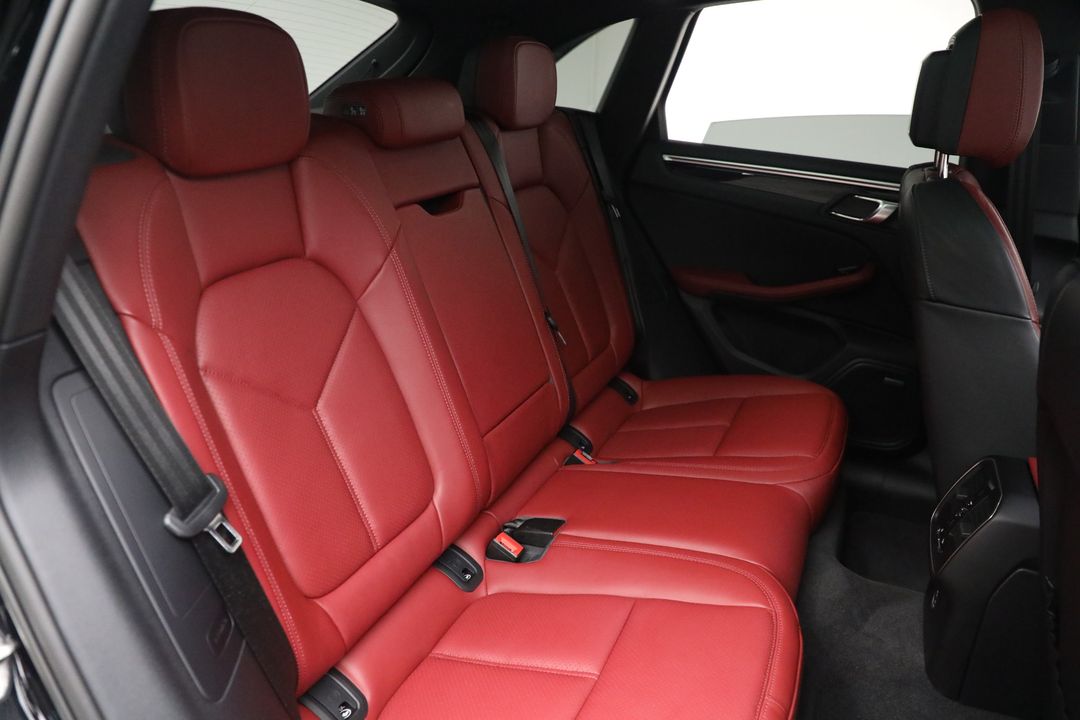 2024 Porsche Macan S