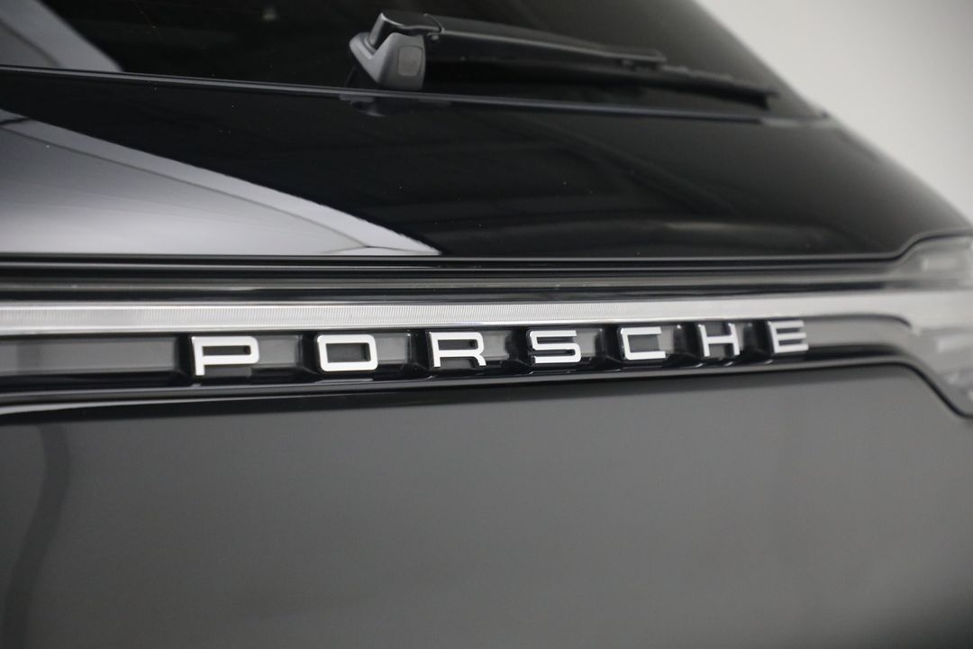2024 Porsche Macan S
