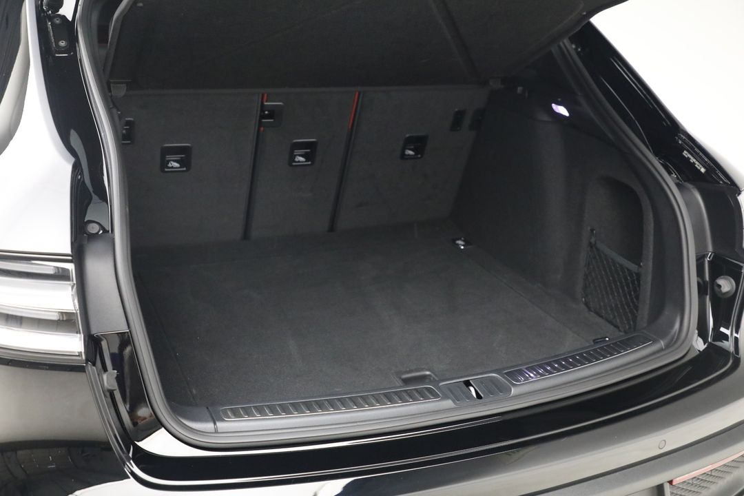 2024 Porsche Macan S