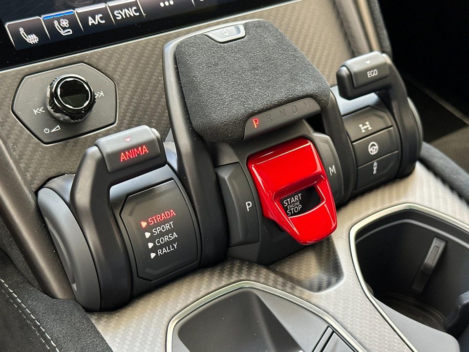 2024 Lamborghini Urus