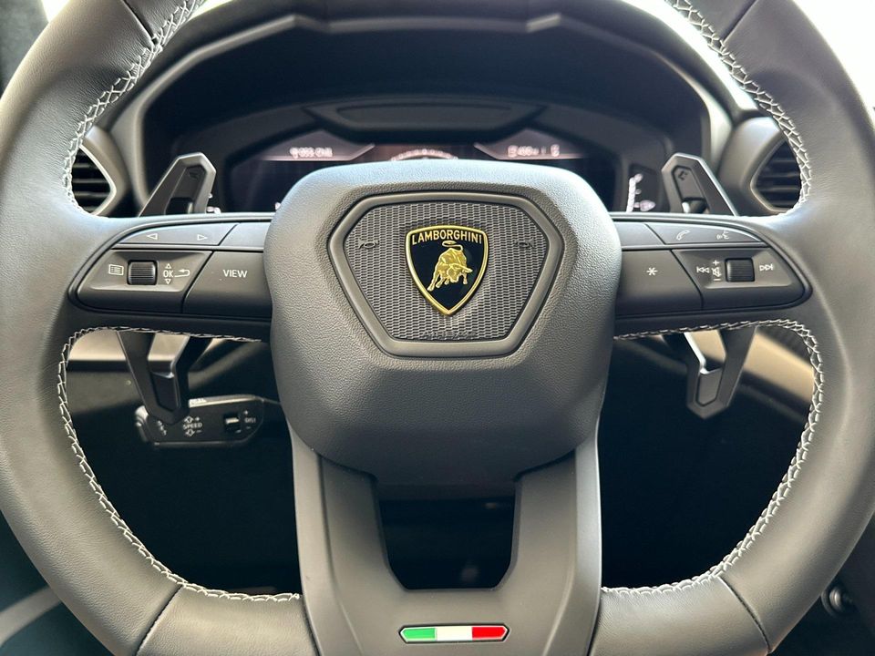 2024 Lamborghini Urus