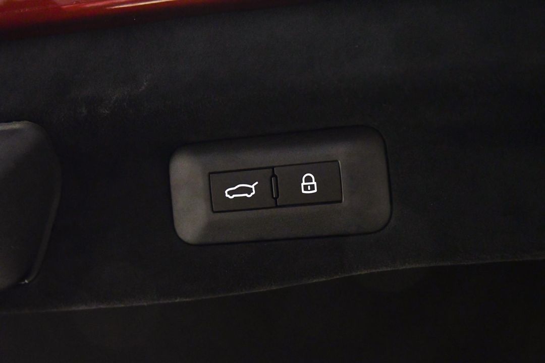 2025 Ferrari Purosangue