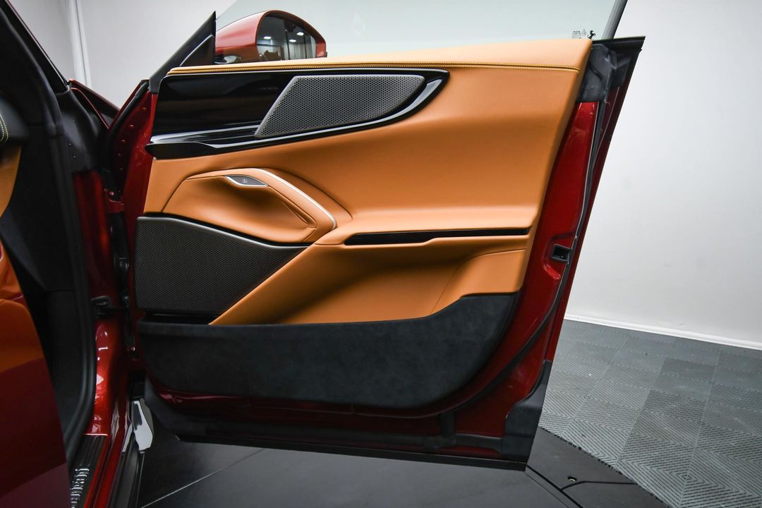 2025 Ferrari Purosangue