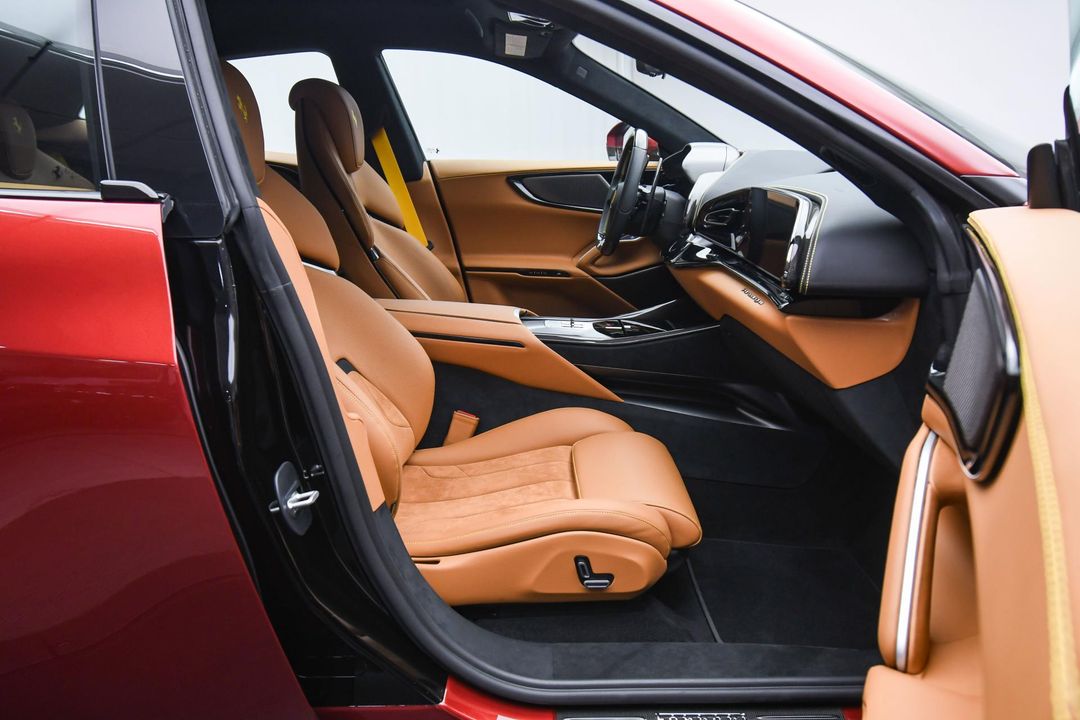2025 Ferrari Purosangue