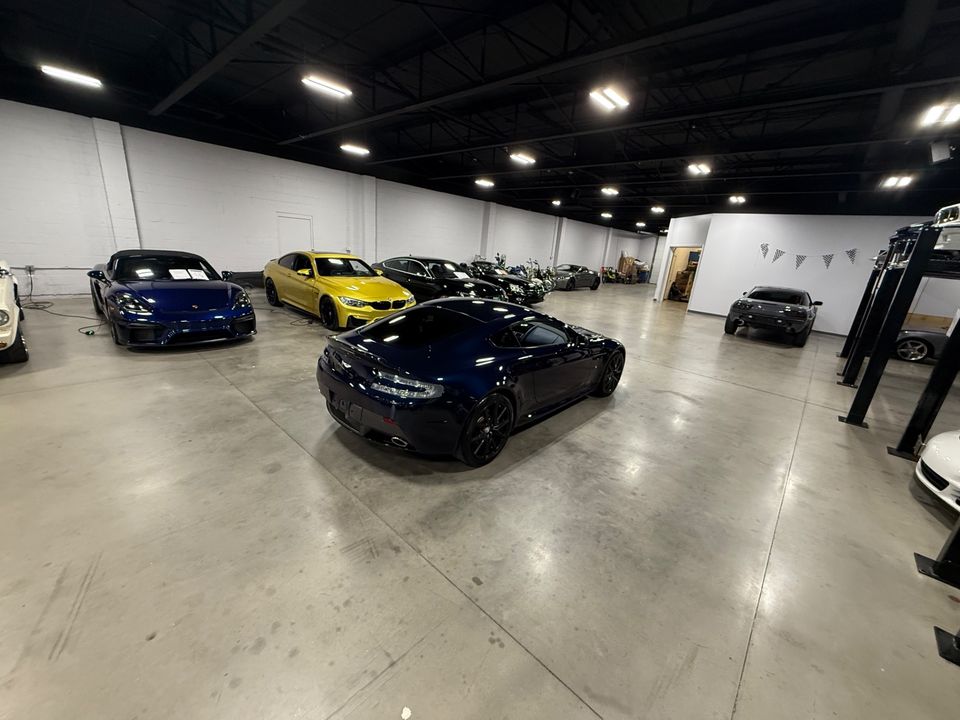 2015 ASTON MARTIN V8 VANTAGE
