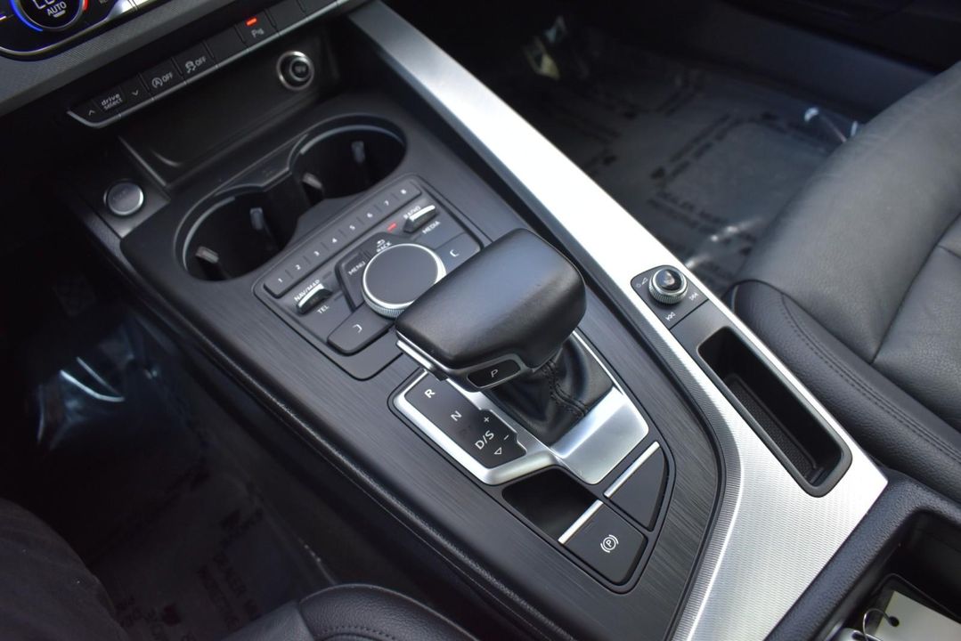 2017 Audi A4 2.0 TFSI Premium quattro AWD