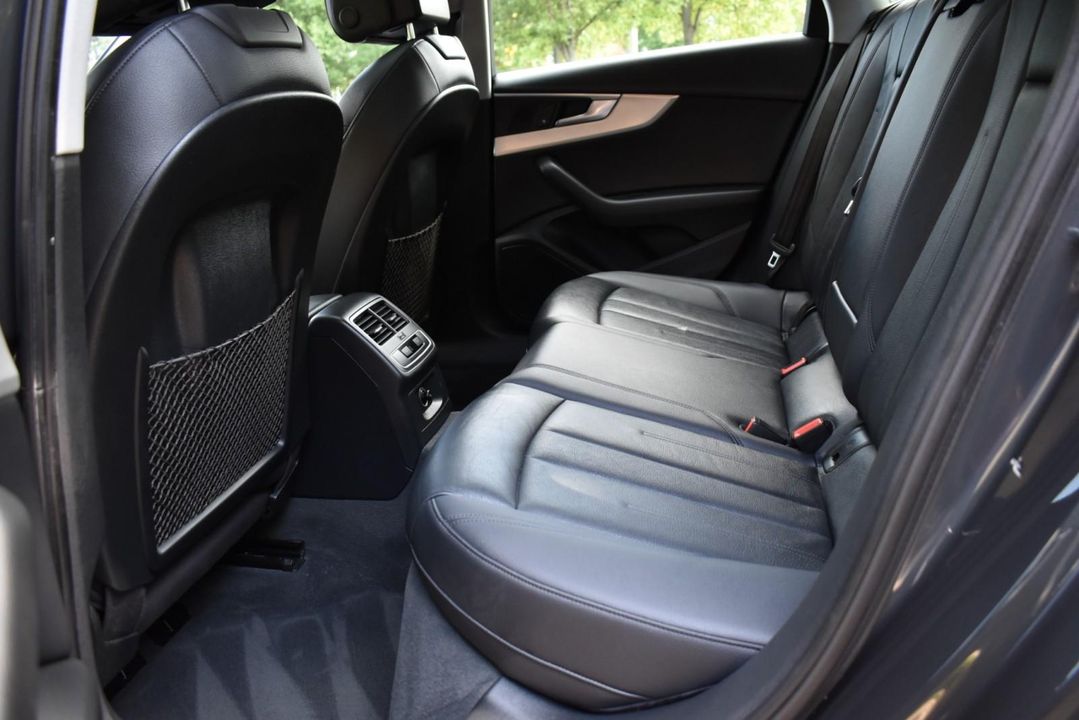 2017 Audi A4 2.0 TFSI Premium quattro AWD