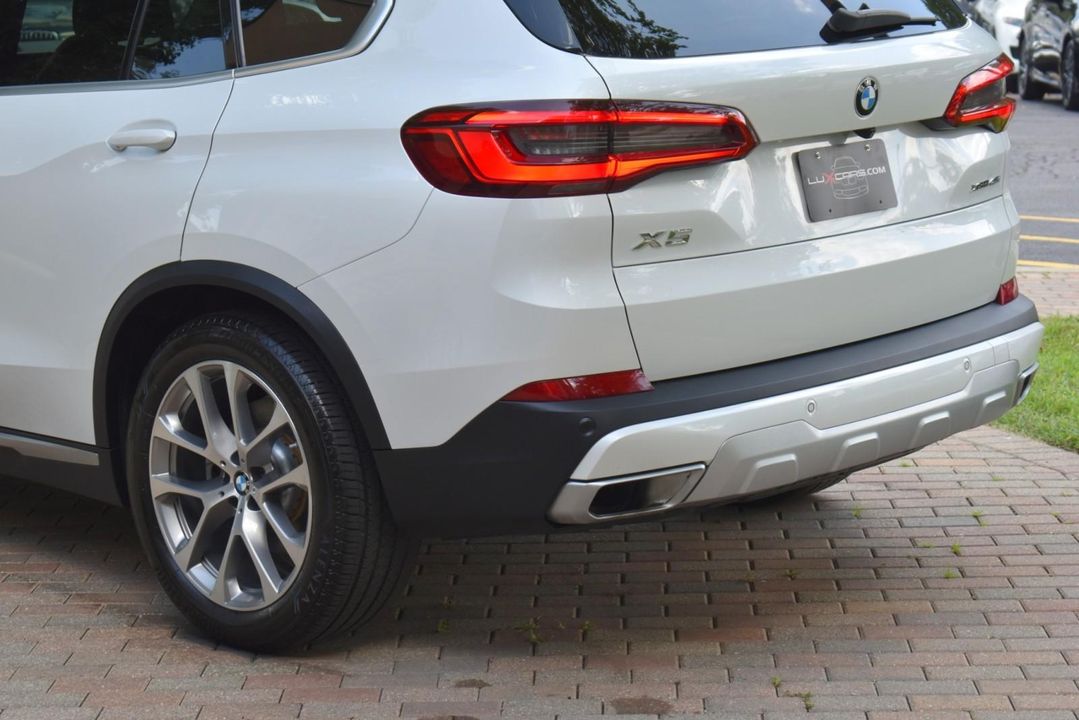 2019 BMW 750i xDrive w/M Sport Pkg, Executive Pkg, Luxury Rear Seating Pkg, Parking 