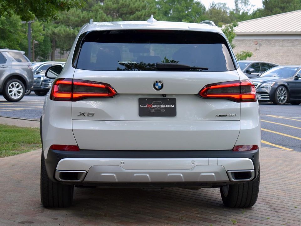 2019 BMW 750i xDrive w/M Sport Pkg, Executive Pkg, Luxury Rear Seating Pkg, Parking 