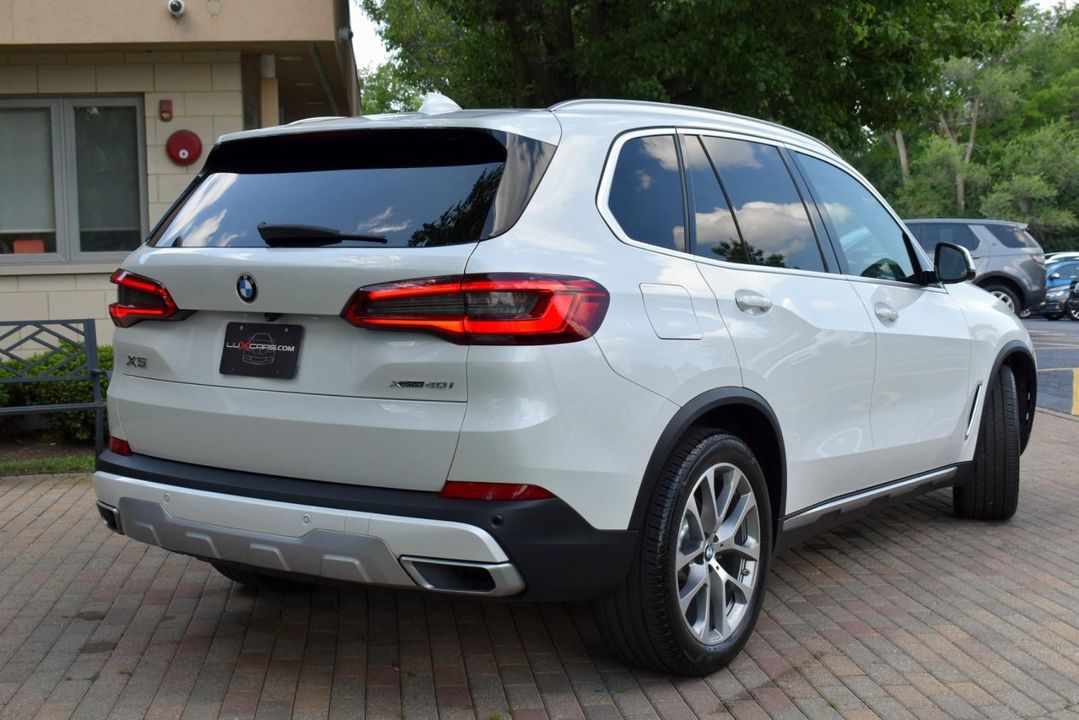 2019 BMW 750i xDrive w/M Sport Pkg, Executive Pkg, Luxury Rear Seating Pkg, Parking 