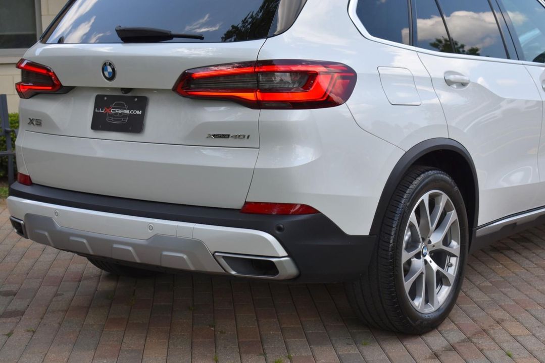 2019 BMW 750i xDrive w/M Sport Pkg, Executive Pkg, Luxury Rear Seating Pkg, Parking 