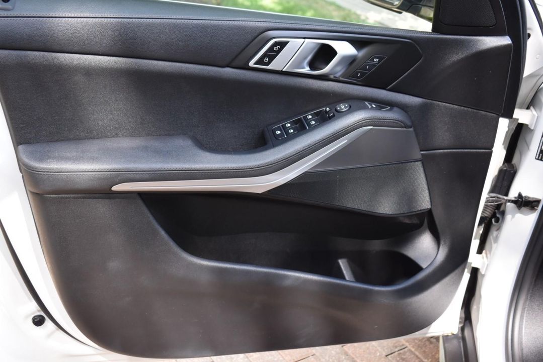 2019 BMW 750i xDrive w/M Sport Pkg, Executive Pkg, Luxury Rear Seating Pkg, Parking 