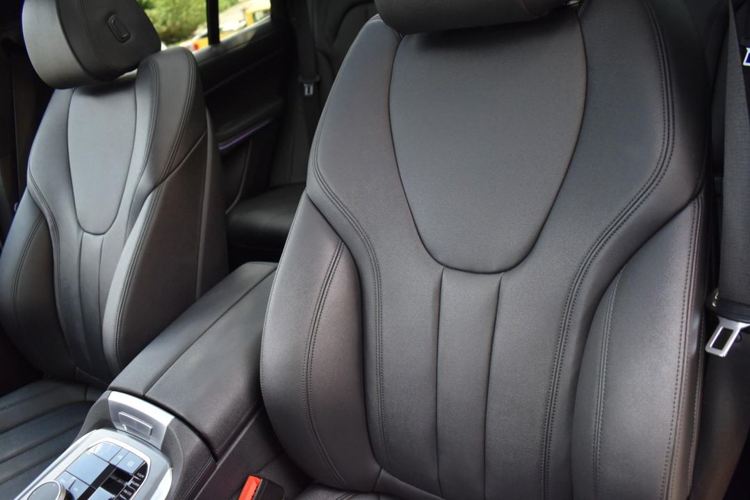 2019 BMW 750i xDrive w/M Sport Pkg, Executive Pkg, Luxury Rear Seating Pkg, Parking 