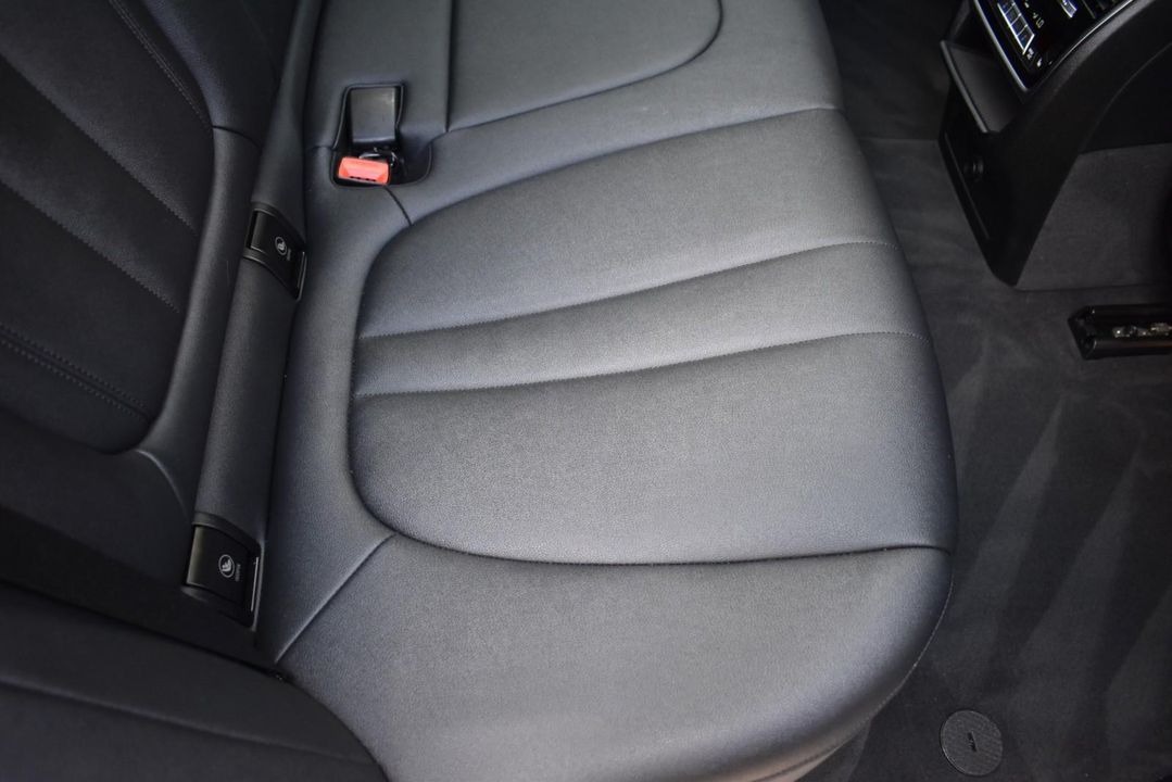 2019 BMW 750i xDrive w/M Sport Pkg, Executive Pkg, Luxury Rear Seating Pkg, Parking 
