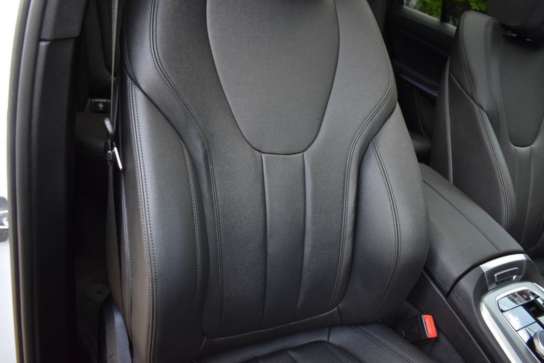 2019 BMW 750i xDrive w/M Sport Pkg, Executive Pkg, Luxury Rear Seating Pkg, Parking 
