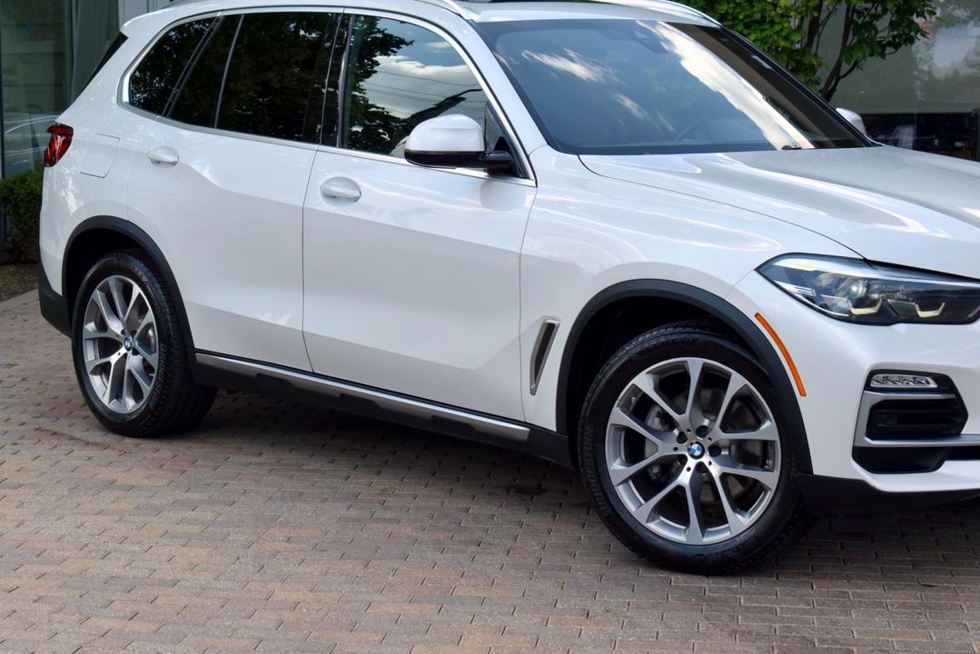 2019 BMW 750i xDrive w/M Sport Pkg, Executive Pkg, Luxury Rear Seating Pkg, Parking 