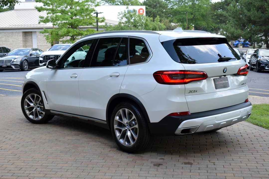 2019 BMW 750i xDrive w/M Sport Pkg, Executive Pkg, Luxury Rear Seating Pkg, Parking 