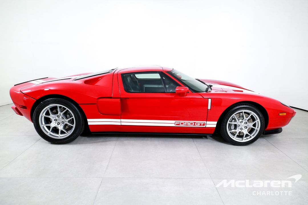 2005 Ford GT