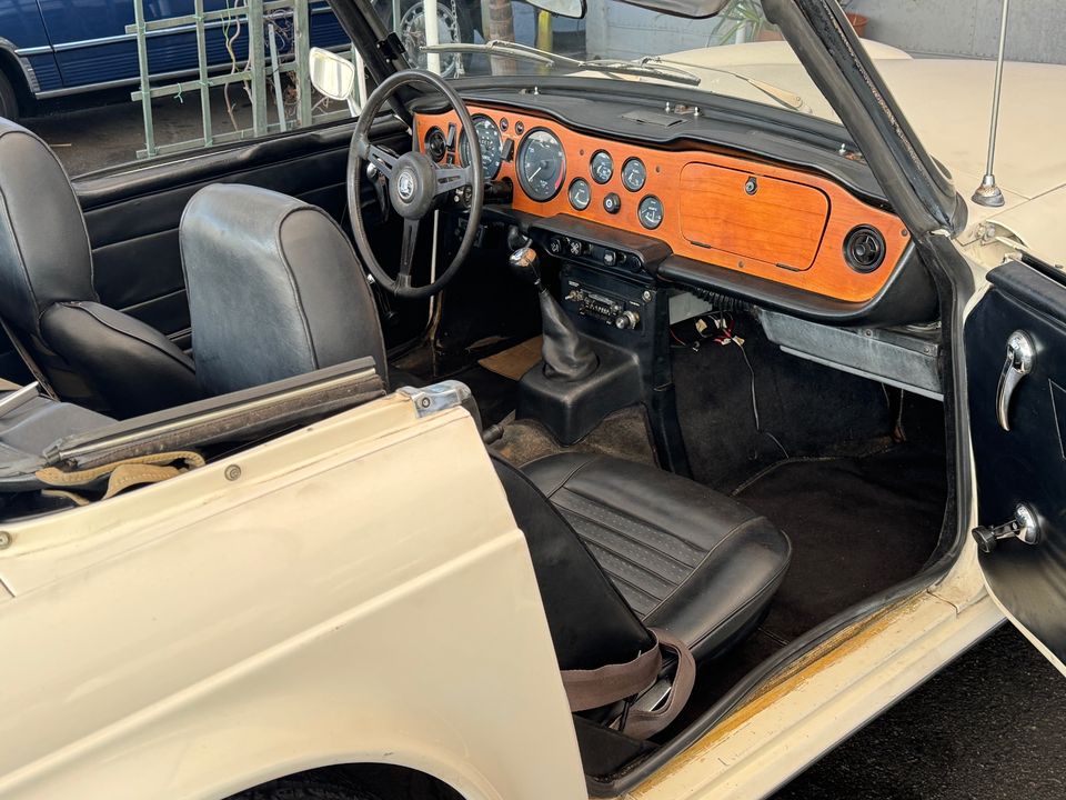 1971 TRIUMPH TR6