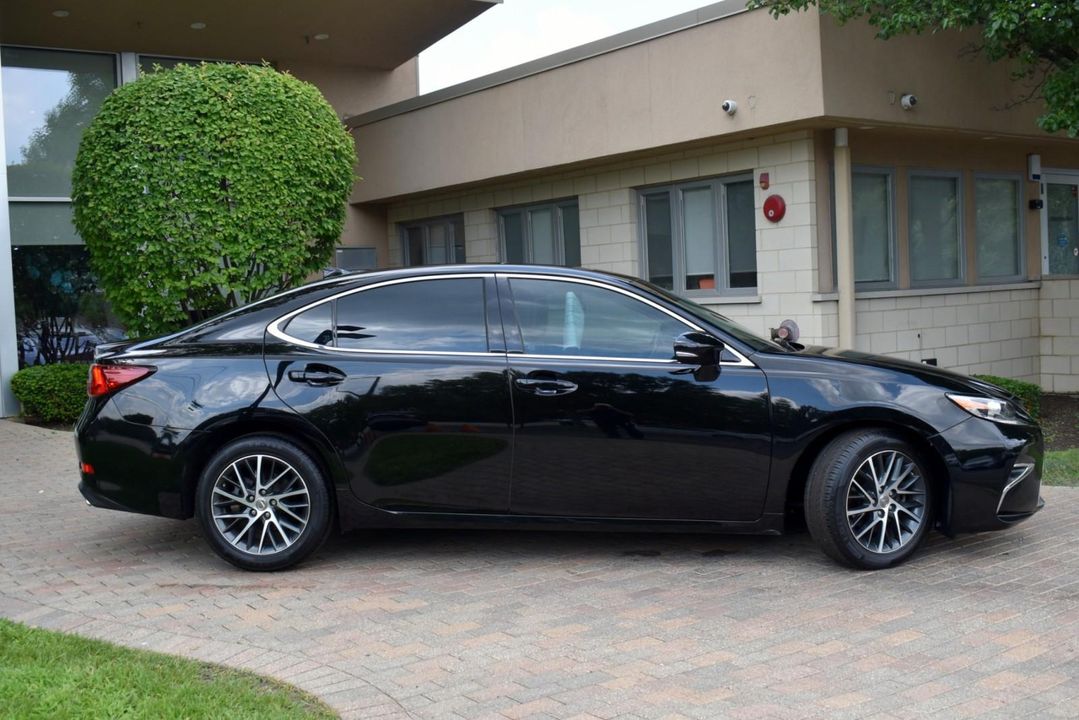 2016 Lexus ES 350 w/Luxury Pkg, Nav sys Pkg, Lexus Safety Sys Plus