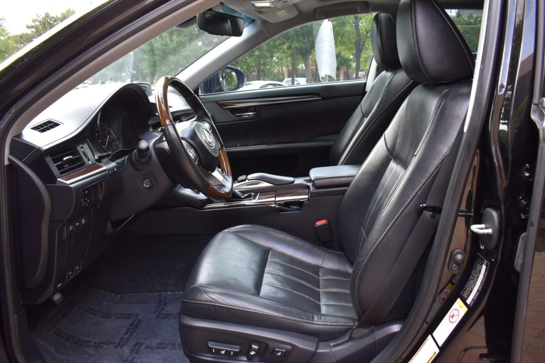 2016 Lexus ES 350 w/Luxury Pkg, Nav sys Pkg, Lexus Safety Sys Plus