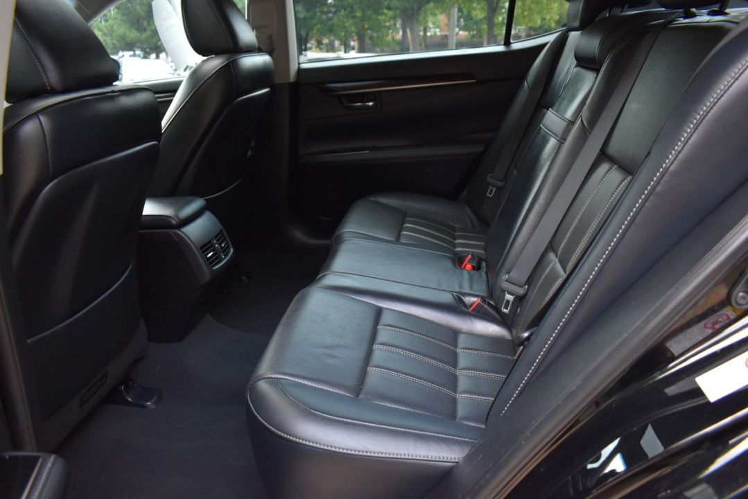 2016 Lexus ES 350 w/Luxury Pkg, Nav sys Pkg, Lexus Safety Sys Plus