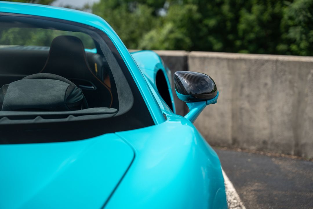 2025 McLaren Artura