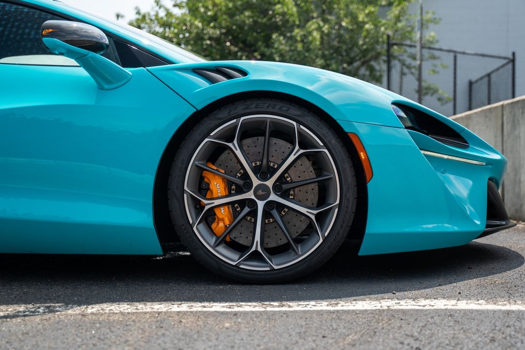 2025 McLaren Artura