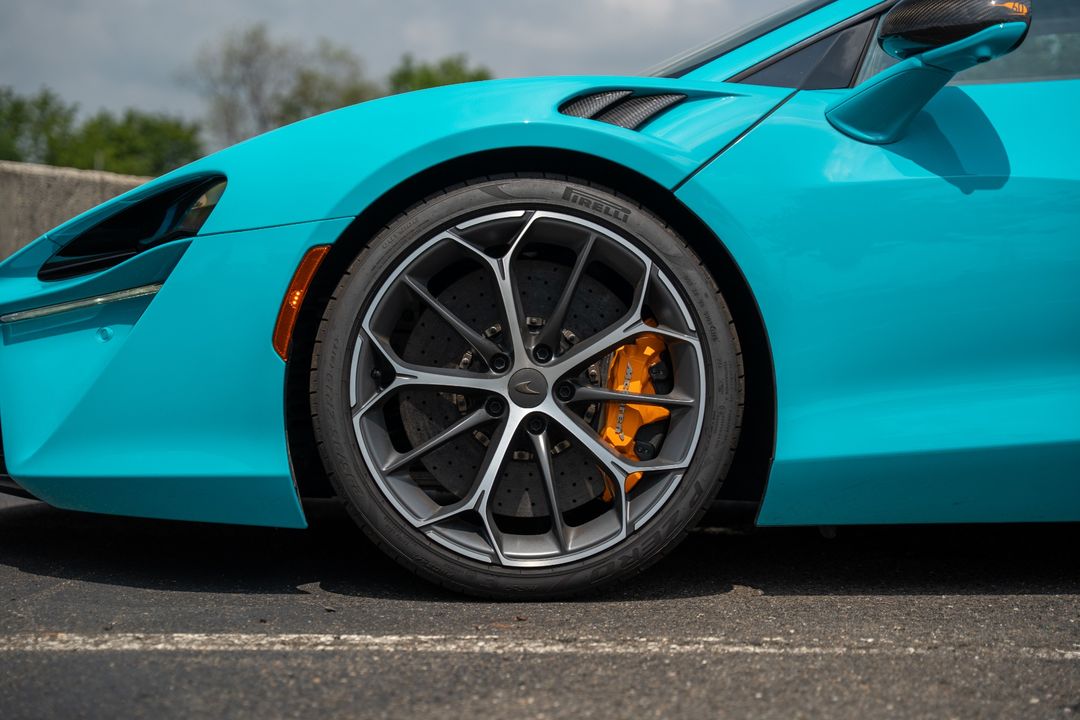 2025 McLaren Artura