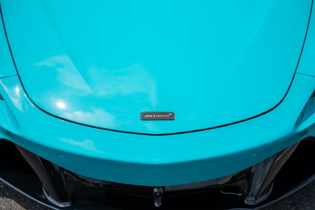 2025 McLaren Artura