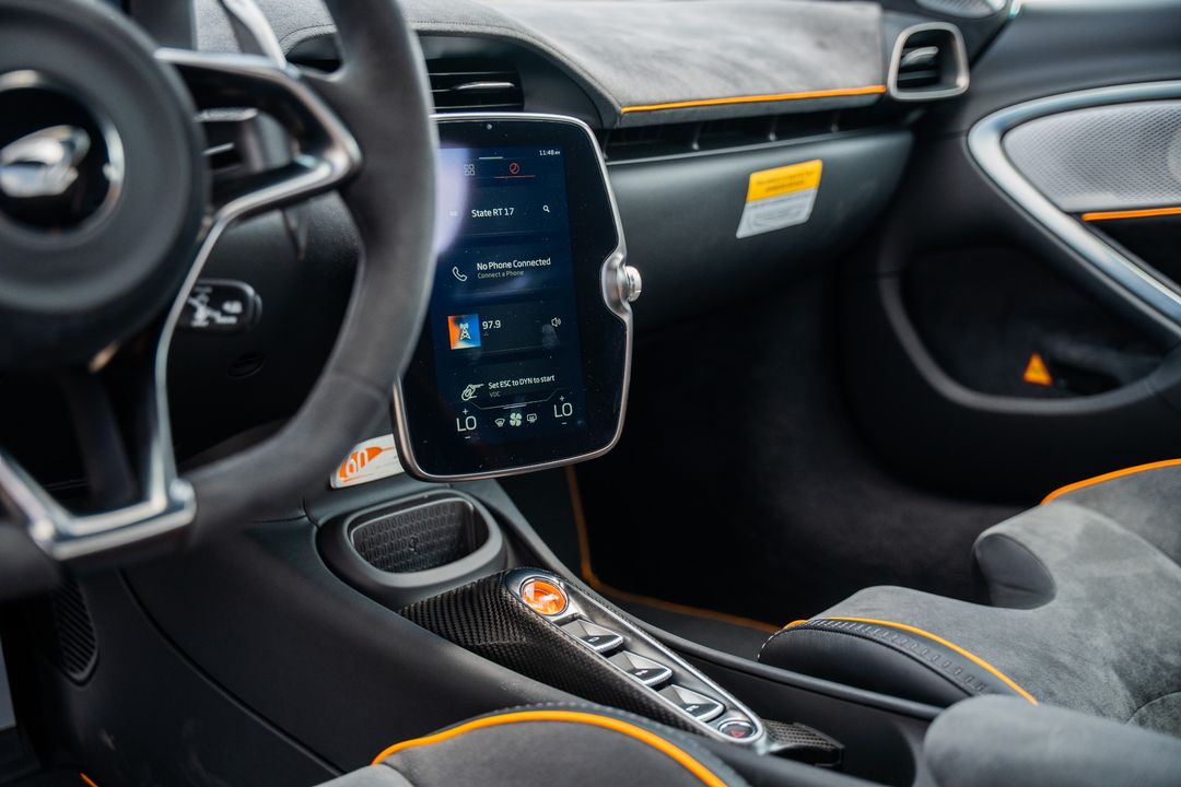 2025 McLaren Artura