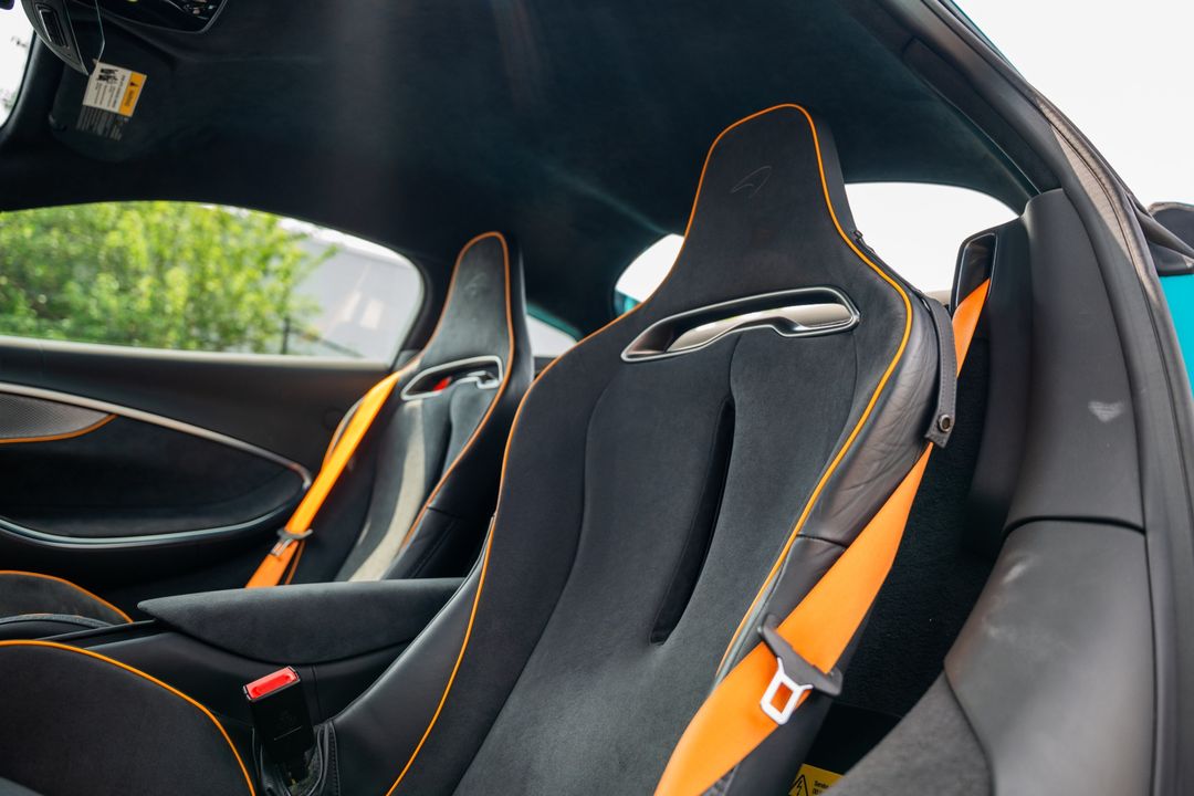2025 McLaren Artura