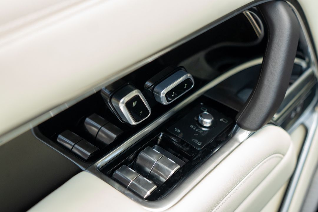 2025 Land Rover Range Rover