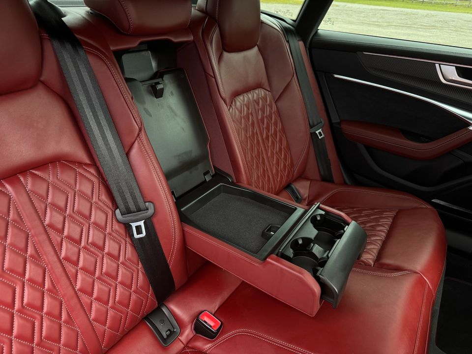 2023 Audi S7