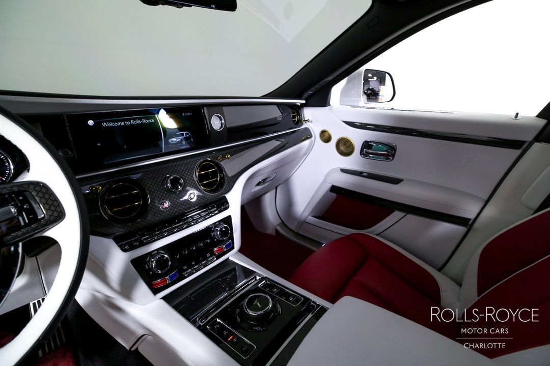 2024 Rolls-Royce Black Badge Ghost