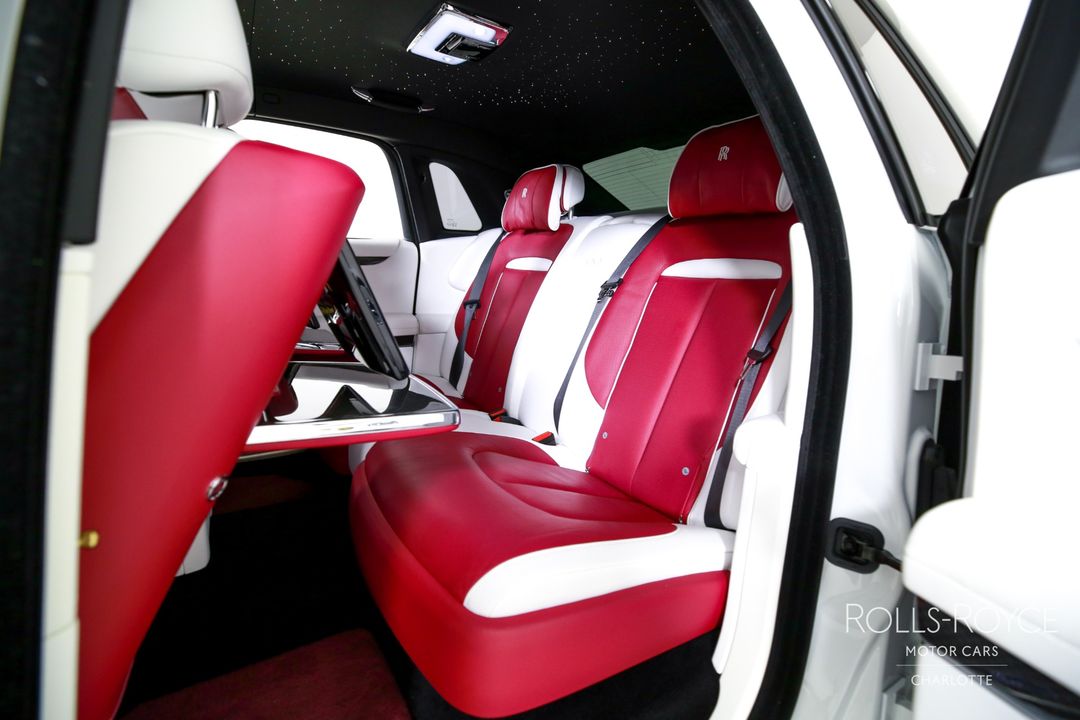 2024 Rolls-Royce Black Badge Ghost