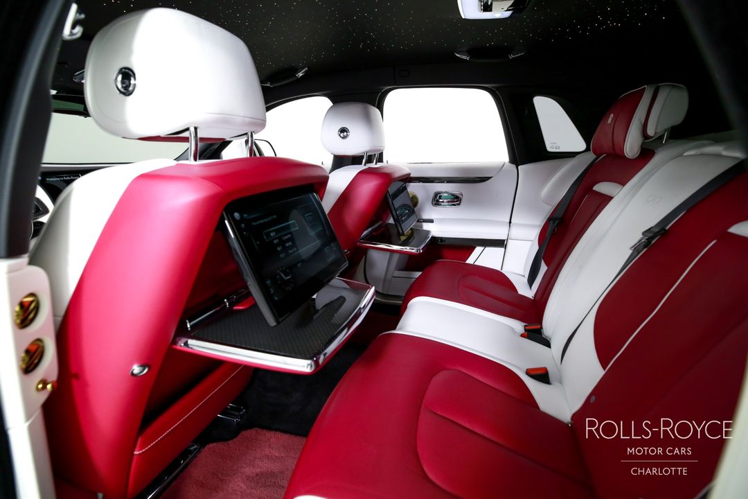 2024 Rolls-Royce Black Badge Ghost