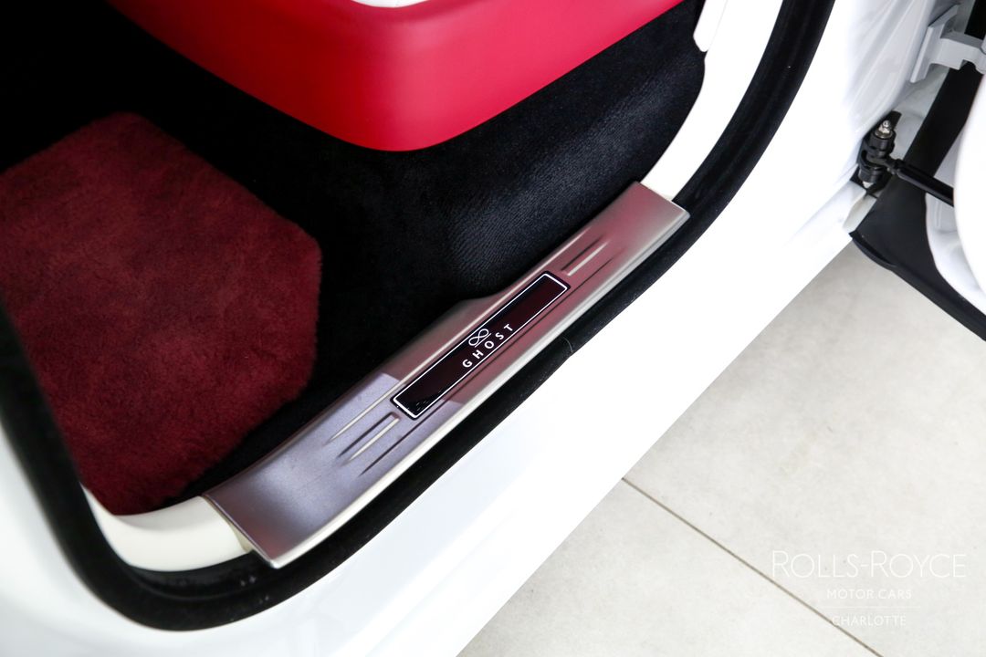 2024 Rolls-Royce Black Badge Ghost