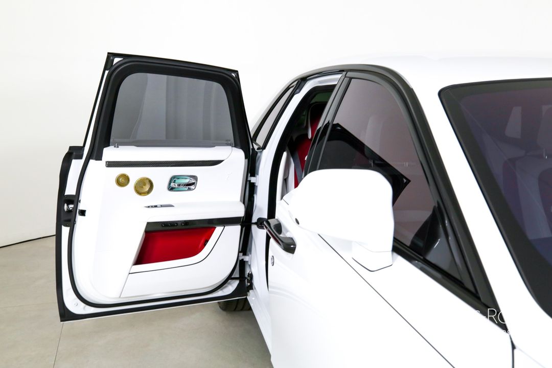 2024 Rolls-Royce Black Badge Ghost