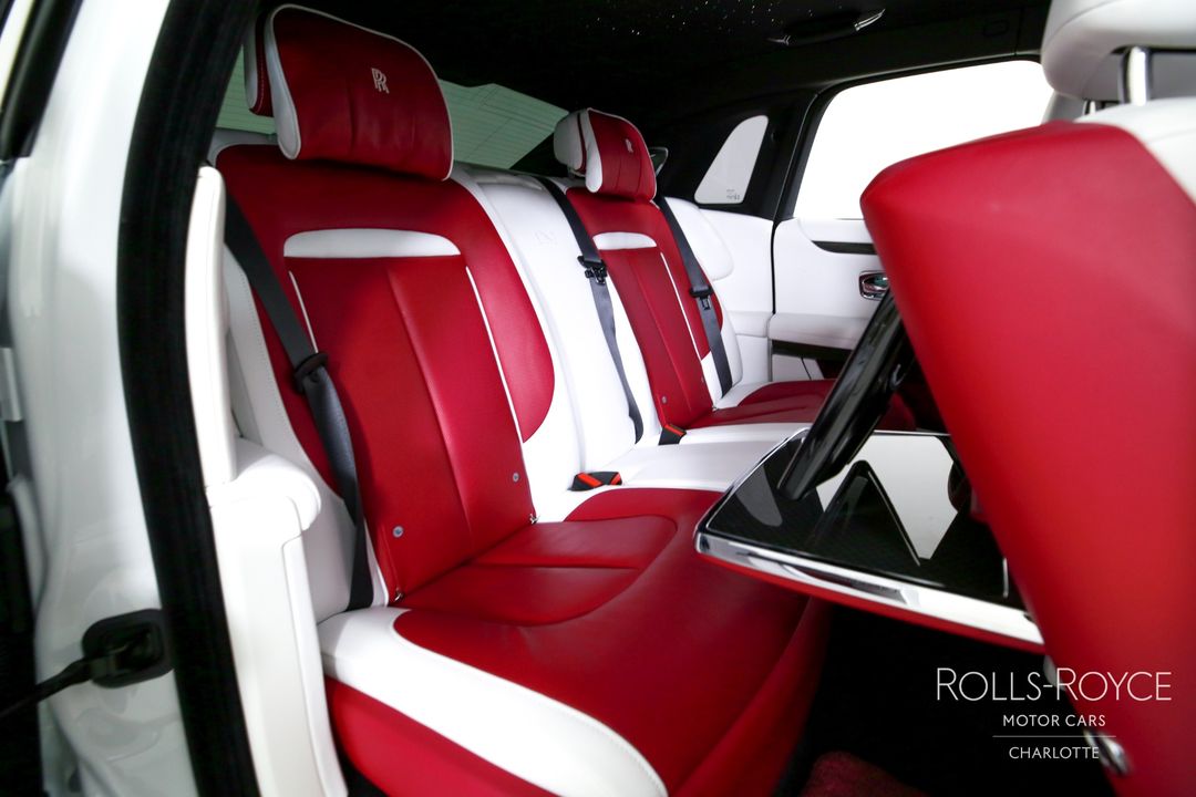 2024 Rolls-Royce Black Badge Ghost