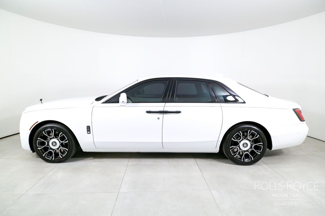 2024 Rolls-Royce Black Badge Ghost