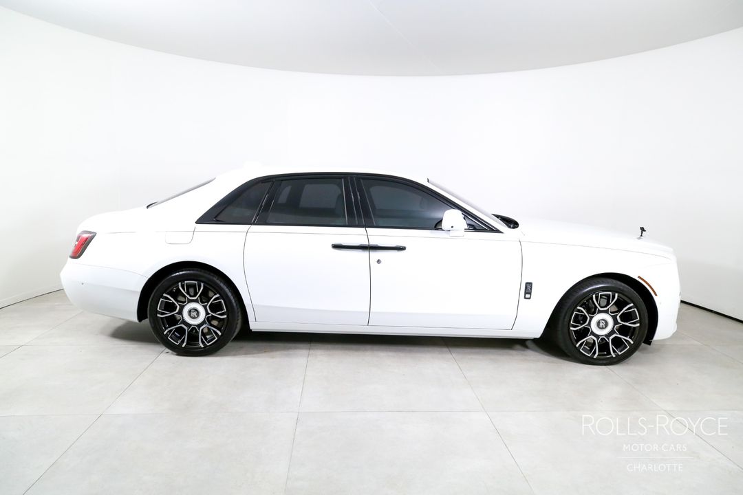 2024 Rolls-Royce Black Badge Ghost