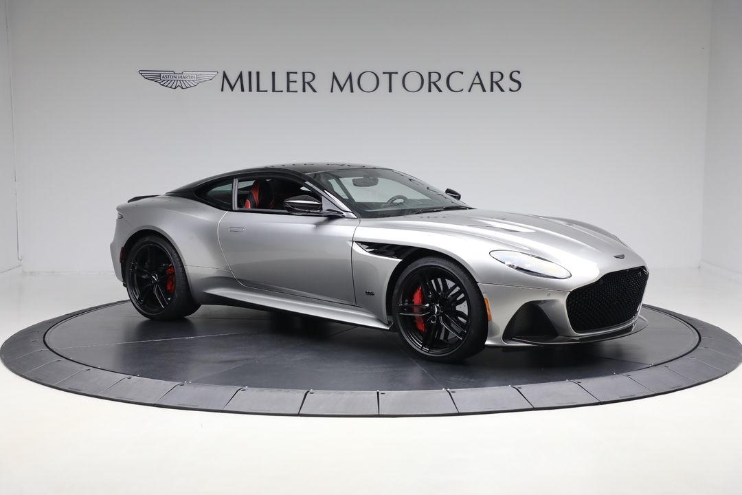 2023 Aston Martin DBS