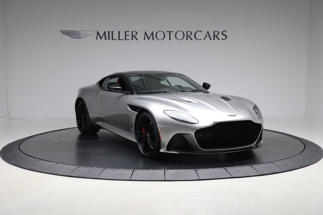 2023 Aston Martin DBS
